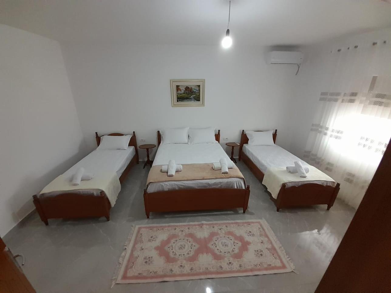 Villa Besart Берат Екстериор снимка